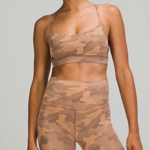 Lululemon Flow Y Bra in size 4